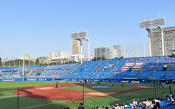 野球観戦 アトレ藤沢店